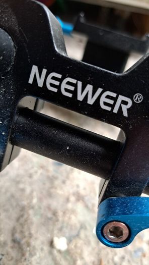 Neewer Camera Rig