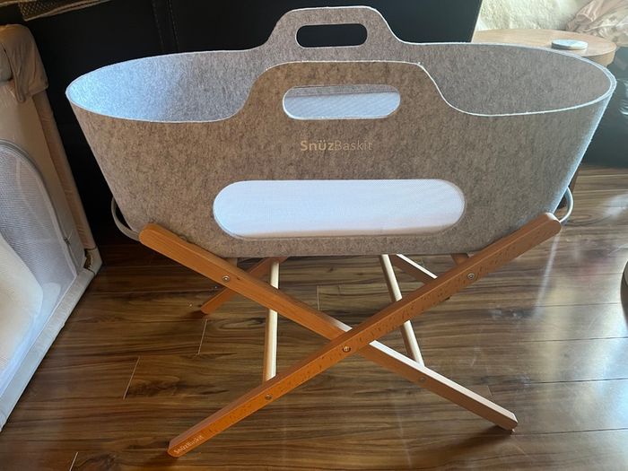 Moses basket Snuzbaskit