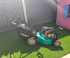 lawnmower with self drive