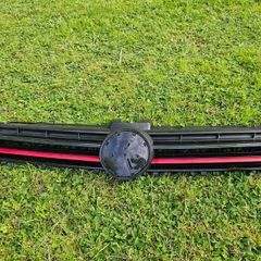 VW Golf MK7 GTI Front Grille. Genuine, Gloss Black with Red Trim