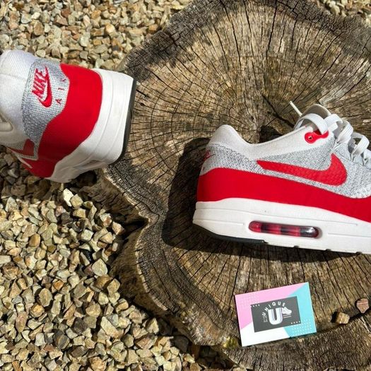 Premium Nike Air Max 1 Flyknit OG