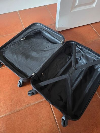 Cabin suitcase
