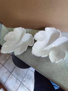 Set Of 2 Lovely White Leaves Dish Made By La Cartuja De Sevilla Pickman S.a. Made In Spain