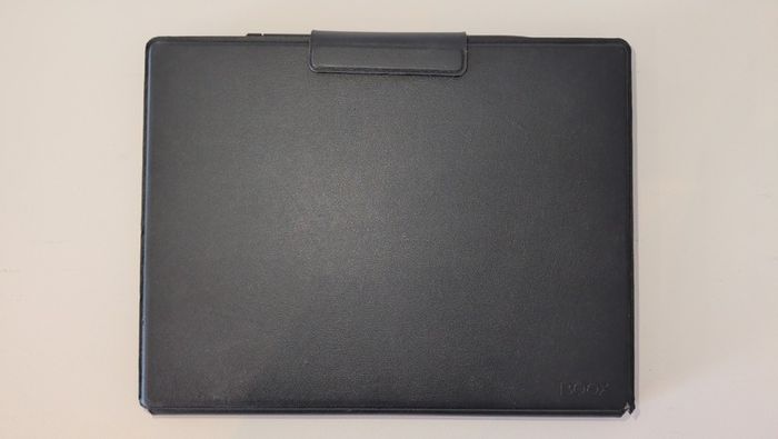 BOOX Tab Ultra 10.3" w/ stylus and keyboard cover