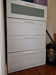 Chest of drawers