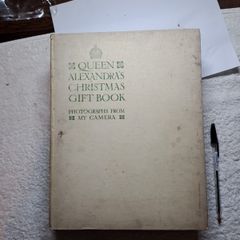 Queen Alexandras Christmas gift book