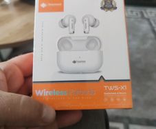 Earbuds