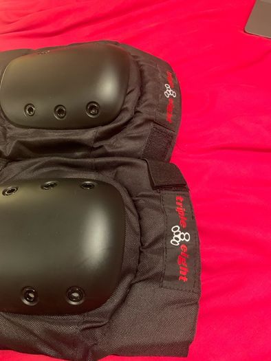 Triple 8 KP 22 BMX/Skateboard knee pads (brand new)