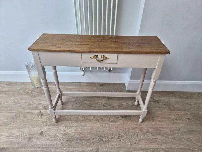 console table
