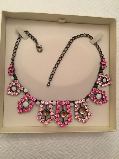 Crystal Necklace (Strong Superior Quality)