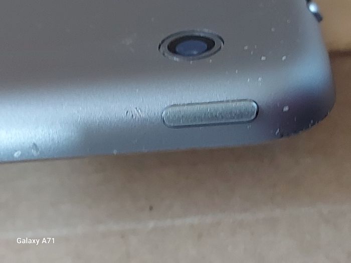 Apple Ipad Air 1st, 16GB, Space Grey, 89% Battery Life, Activation Lock, in excellent cosmetic condition