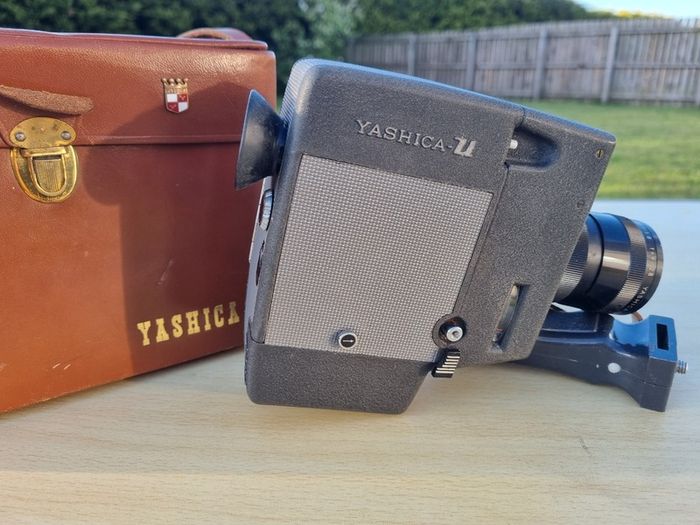 Vintage Yashica U-matic CaS Movie Camera