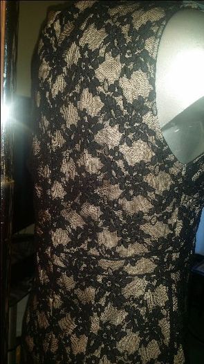 Awear midi pencil Black/cream sleveless lace dress size UK14 EUR42 Postage included