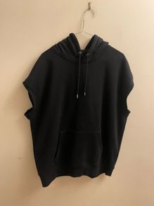 Black sleeveless hoody (large)