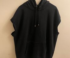 Black sleeveless hoody (large)