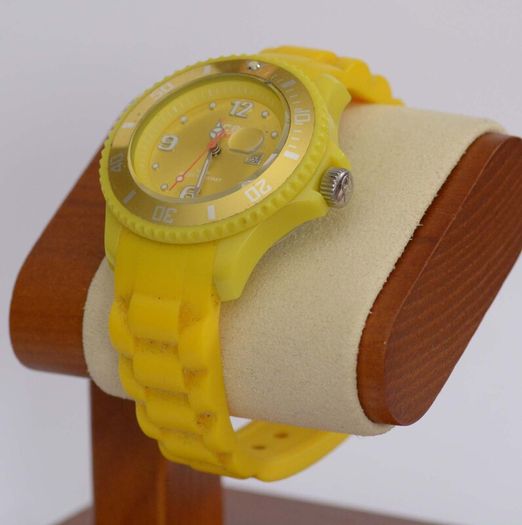 Ladies Ice Quartz Watch