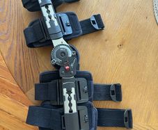DonJoy X-ROM Knee Brace
