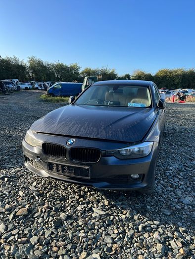 Breaking bmw 320d 2015 f30 b39 3 series