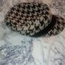 ladies tweed style paperboy hat Image 3