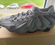 adidas Yeezy 450