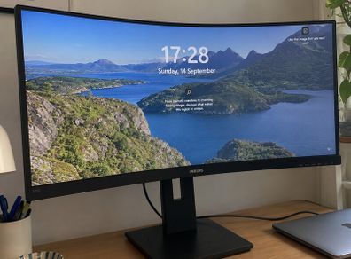 34 Philips Curved Wqhd Monitor Brand New And Never Used