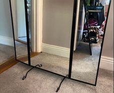 Foldable mirror