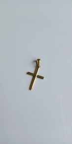 Solid 9ct gold cross pendant