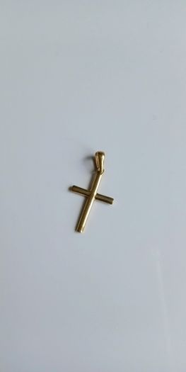 Solid 9ct gold cross pendant