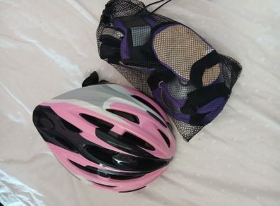 Girls Bicycle Hemet & Protective Pads