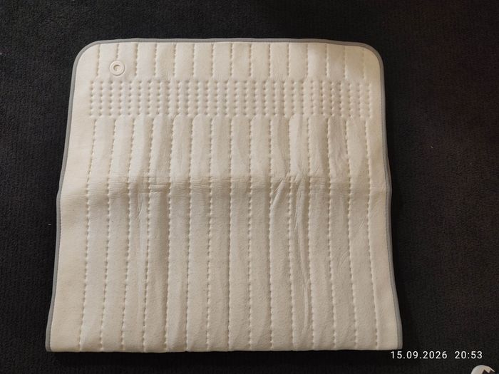 Sanitas Electric Heating Pad SHK 28 - 6 Heat Settings & UK Plug - Excellent Condition