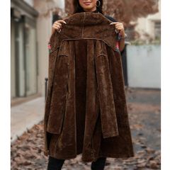 Free Postage! BNWT Beautiful Coat with a Hood & Soft Fur on the inside size 20