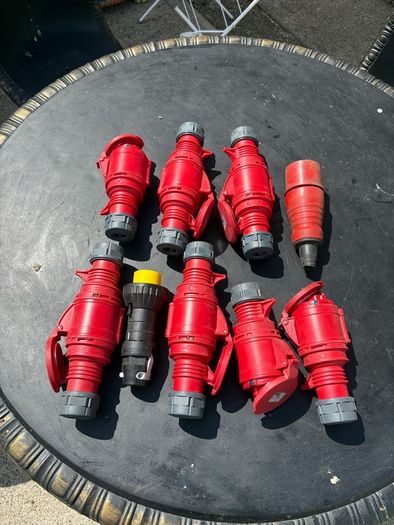 Trailing sockets