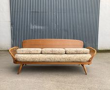 Ercol Daybed Studio Couch - Warehouse and Showroom Open Saturday 31st October 12 till 4pm Eircode R95T227
