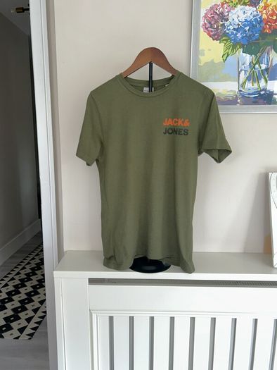 Khaki Green Short Sleeved Crew Neck Tee Shirt from Jack & Jones. Size: Small