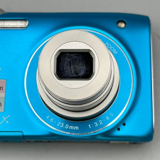 Nikon Coolpix S3100 14MP Digital Camera Blue - Full Kit