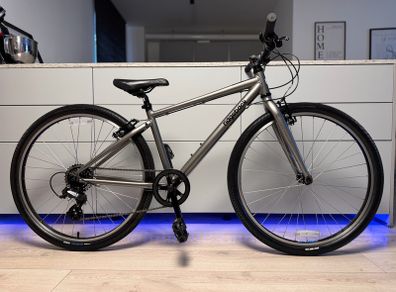 Ridgeback Dimension Junior Bike 26 inch (Like NEW)