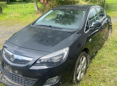 2012 Vauxhall Opel Astra Breaking