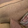 2 matching sofas Image 5
