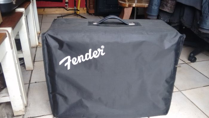 Fender Stage 100/faulty