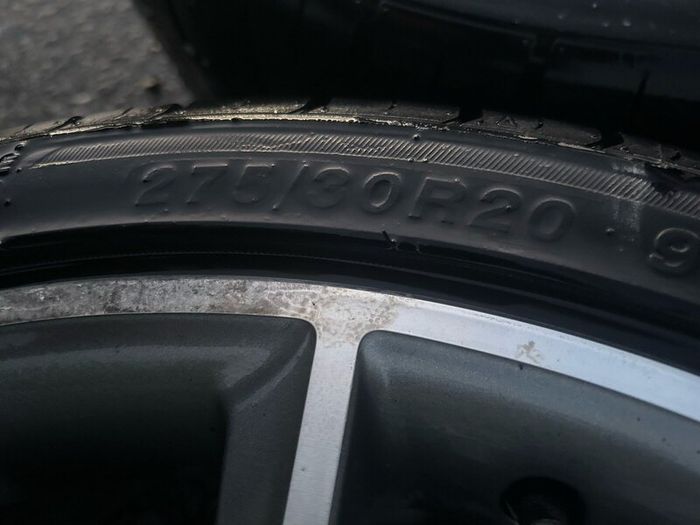 20 inch Mercedes alloy wheels