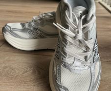 Brand New Camel Active Silver & White Running Shoes - Size UK 7 / EU 41