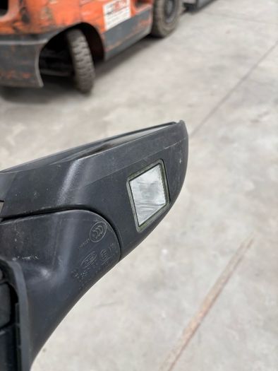 ford focus drivers side mirror came off a 2013