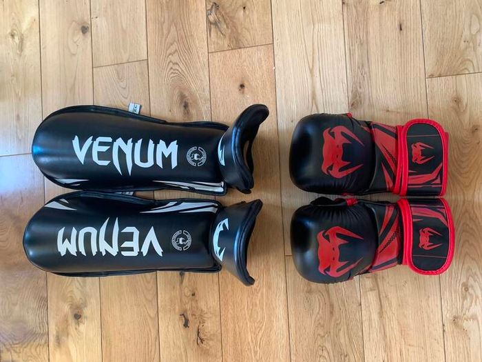 MMA gloves and shin guards. Size M