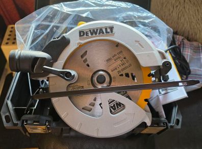DeWalt Corded Circular saw DWE560K-GB