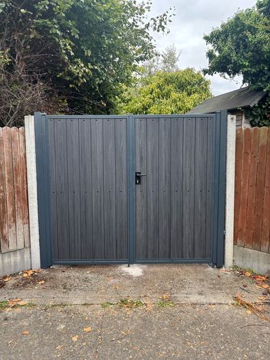 Side Gates