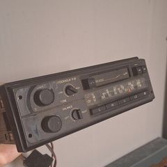 Vintage car radio