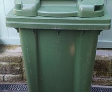 Wheelie bin