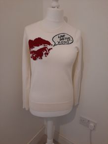 brand new DKNY jumper size XS