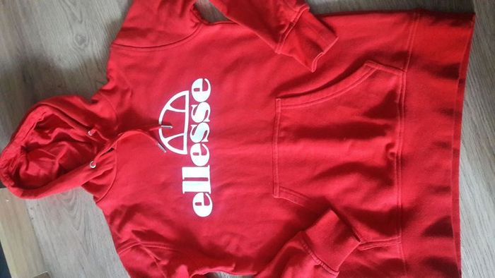 Ellesse red hoodie size uk8