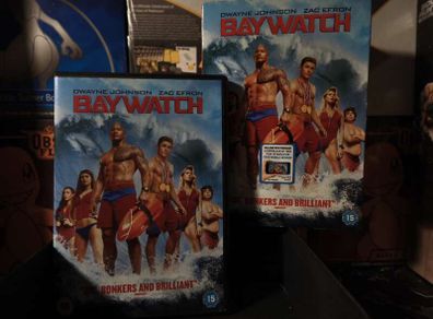 Baywatch ! DVD with Slipcase ! 2017 ! Dwayne Johnson !